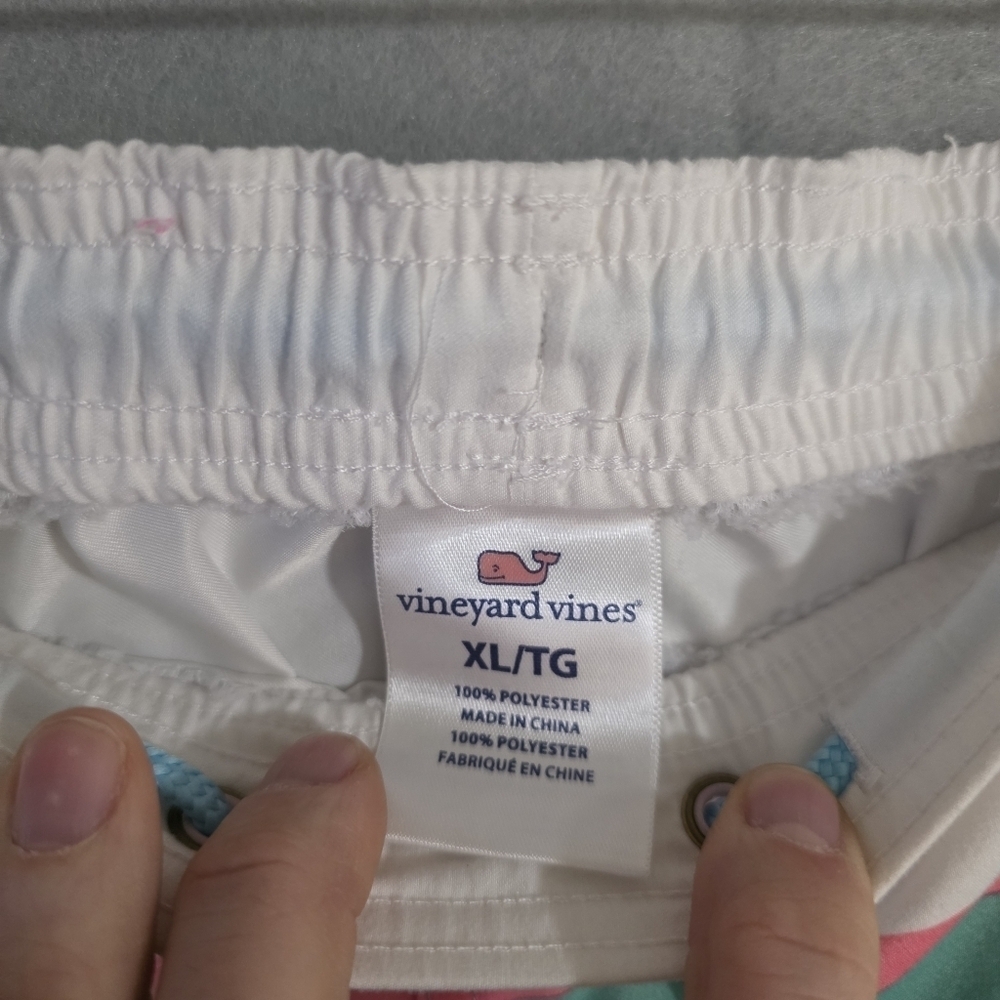 Vineyard Vines Mens Chappy Trunks Swim Shorts 1M0514 Size XL - Picture 2 of 7